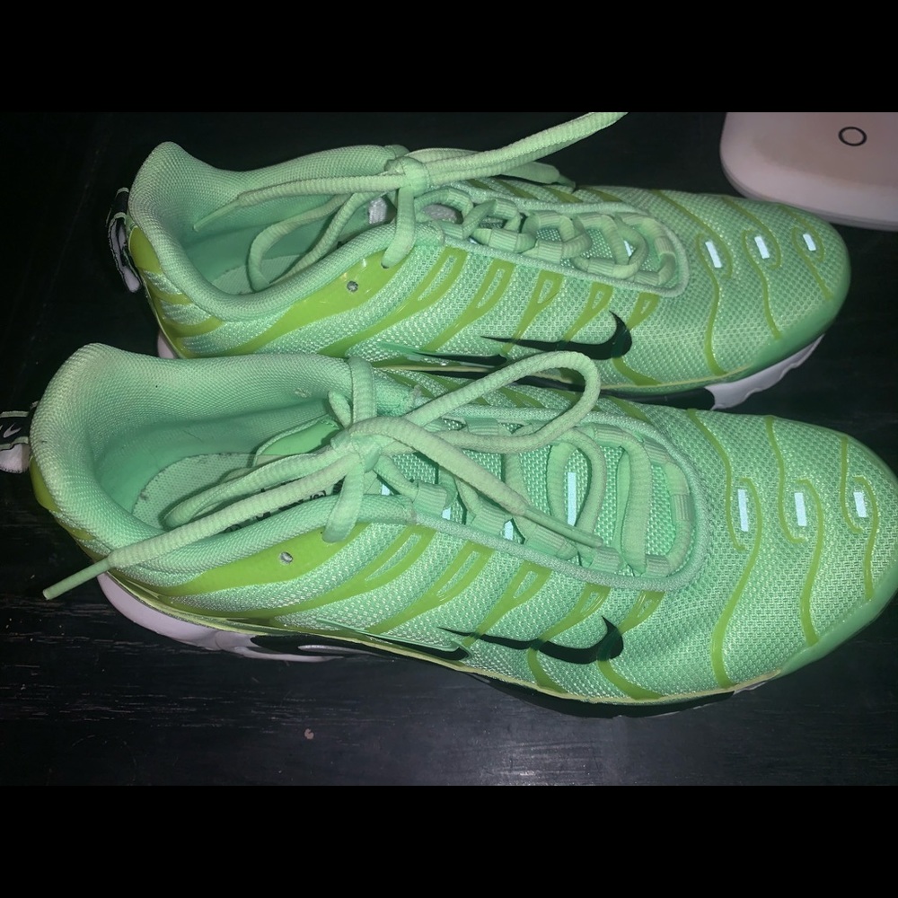 LIMITED EDITION GREEN NIKE VAPORMAX